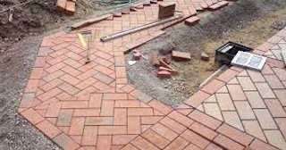 Укладка тротуарной плитки в Богородицке в октябре