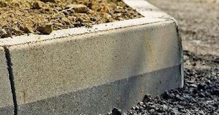 Бордюр для газона в Богородицке в октябре