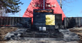 Профессиональное благоустройство памятников в Богородицке в октябре