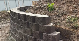Установка подпорной стенки в Богородицке в октябре