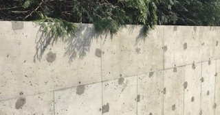 Монтаж подпорной стенки из блоков в Богородицке в октябре