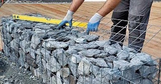 Устройство подпорной стенки из габионов в Богородицке в октябре